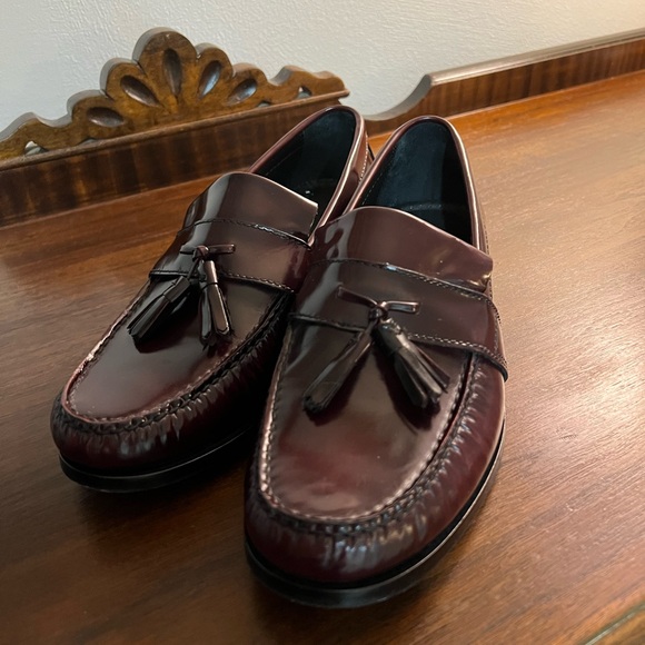 Men’s Cole Haan Dark Red Tassel Loafers - Picture 2 of 6